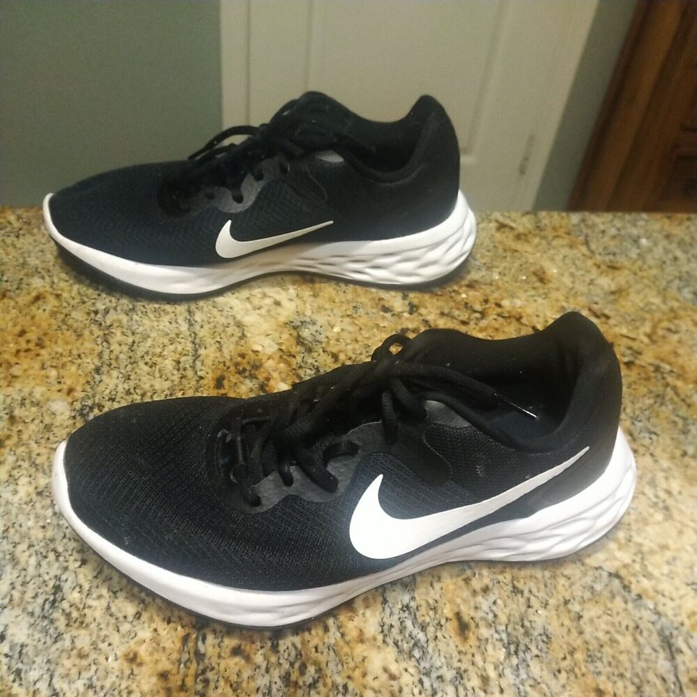 Nike Mens Revolution 6 DD8475-003 Black Running Shoes Sneakers Size 8 W